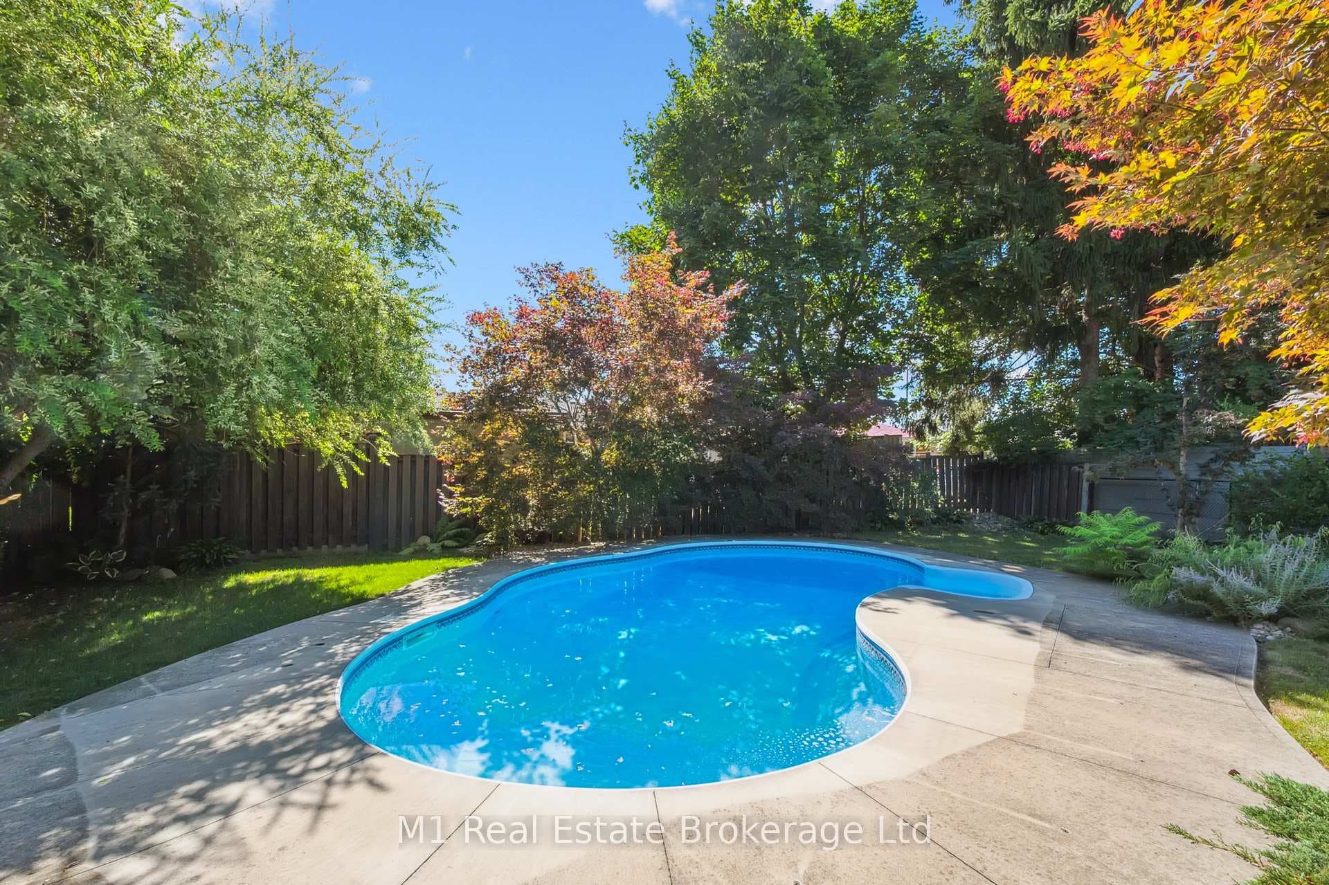 21 Gladstone Avenue photo 9