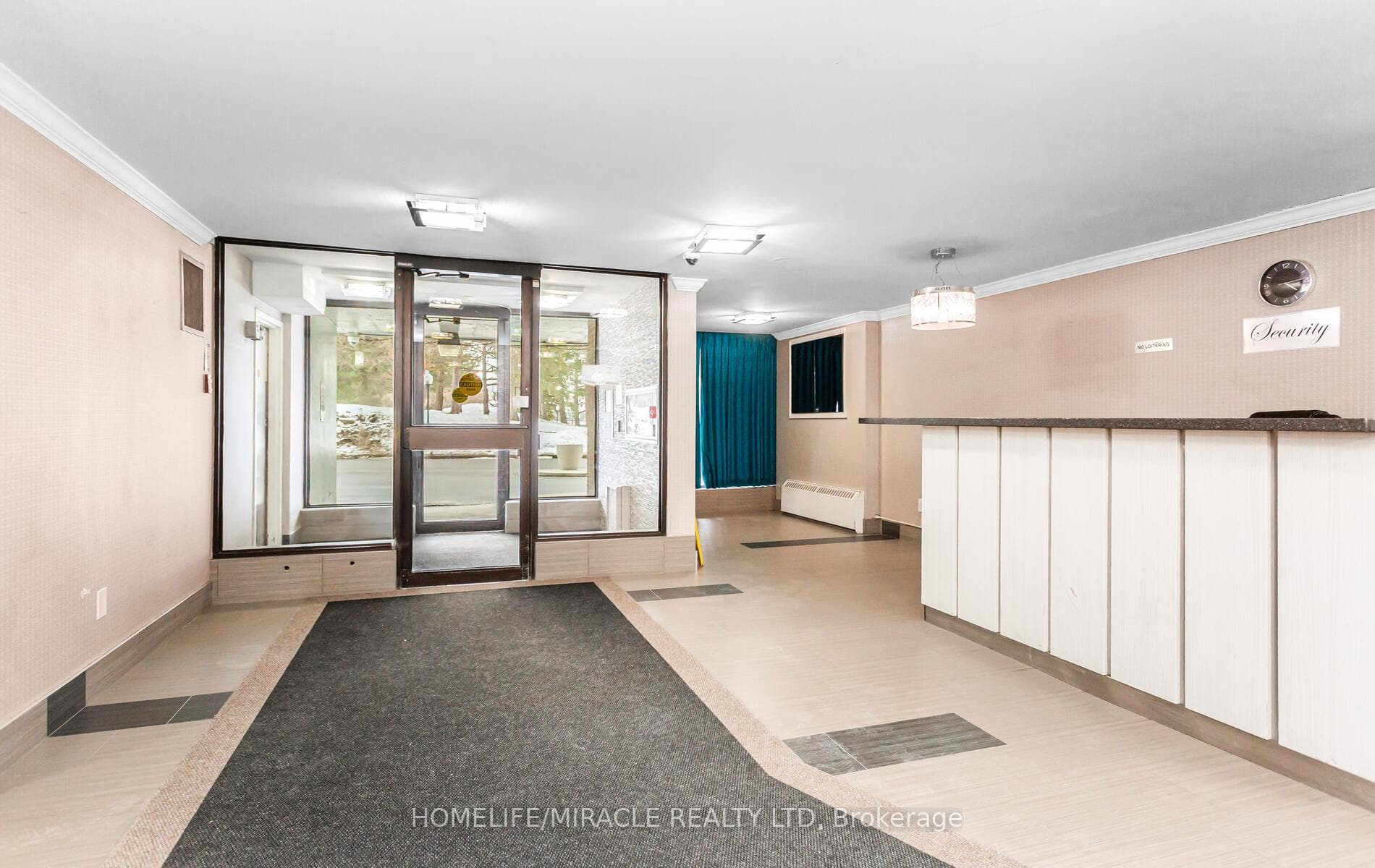 15 Kensington Road Unit 1102 photo 4