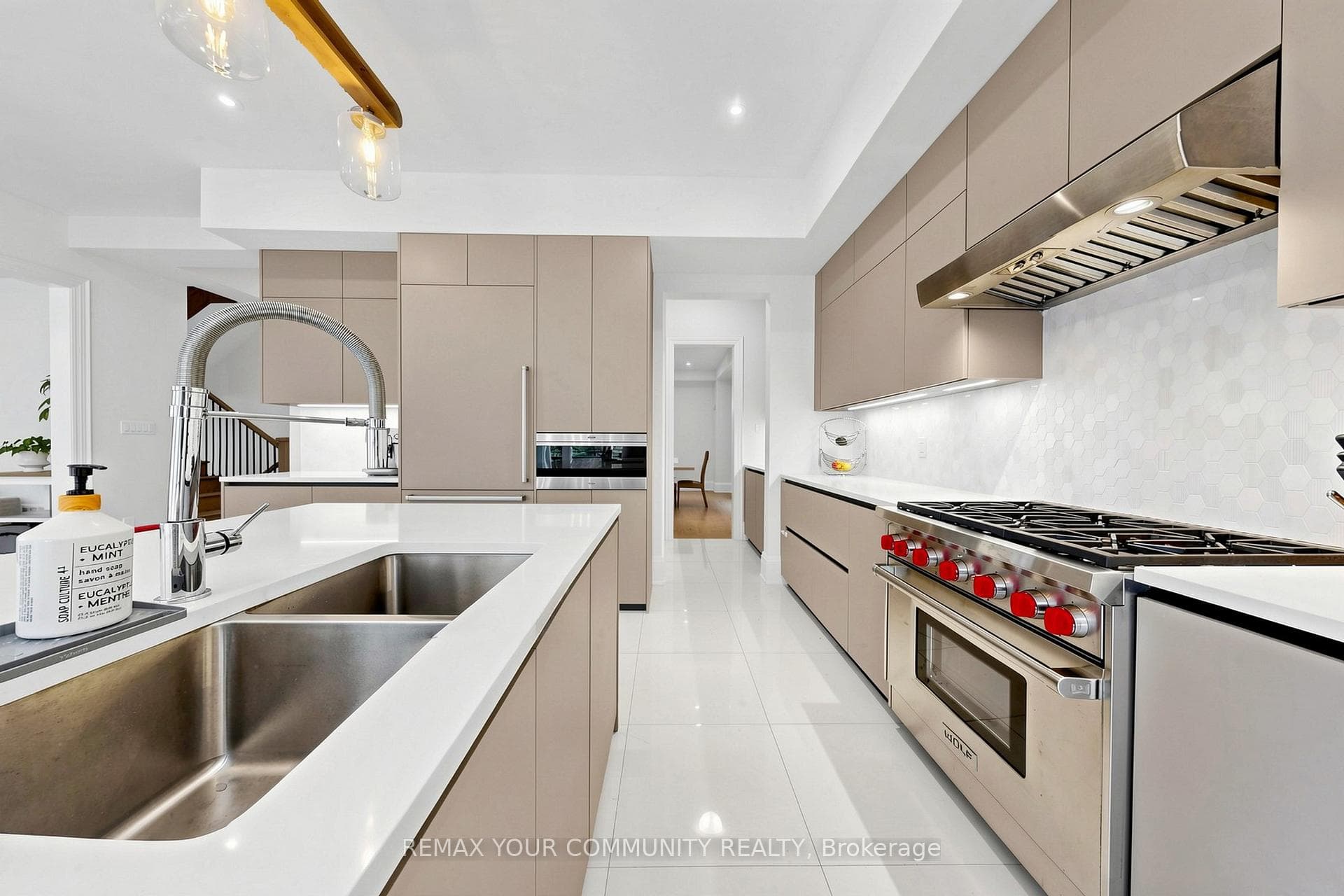 60 Royal Hill Court photo 7