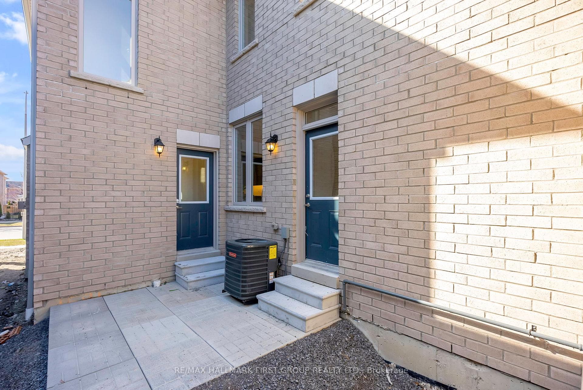 33 Mountainside Crescent Unit M/Upper photo 20
