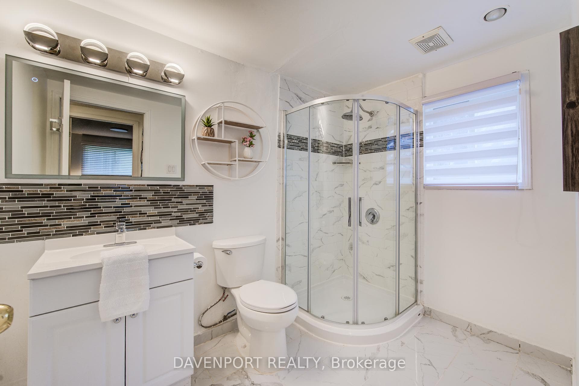 34 Denlow Street photo 27