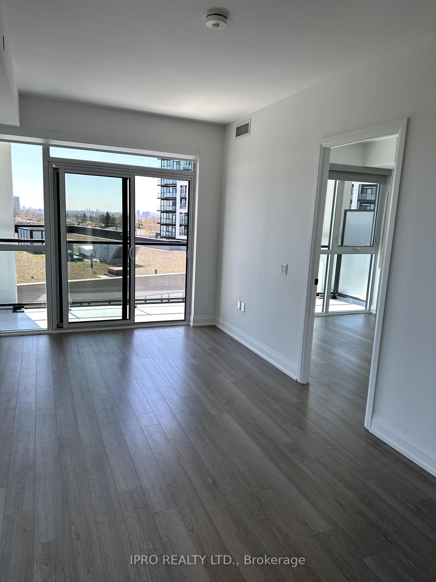 60 George Butchart Drive Unit 508 photo 5