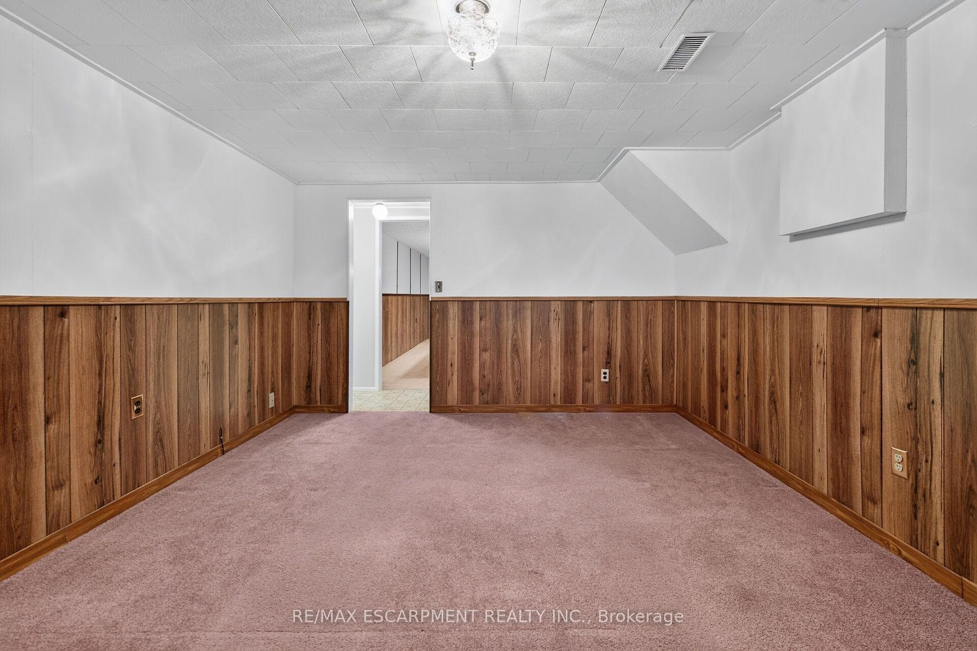 19 Burns Place photo 34