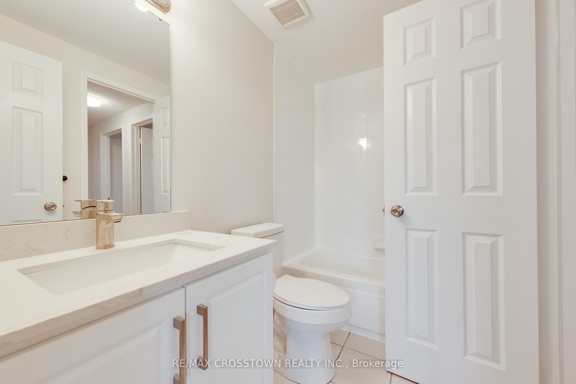 57 Lee Crescent photo 22