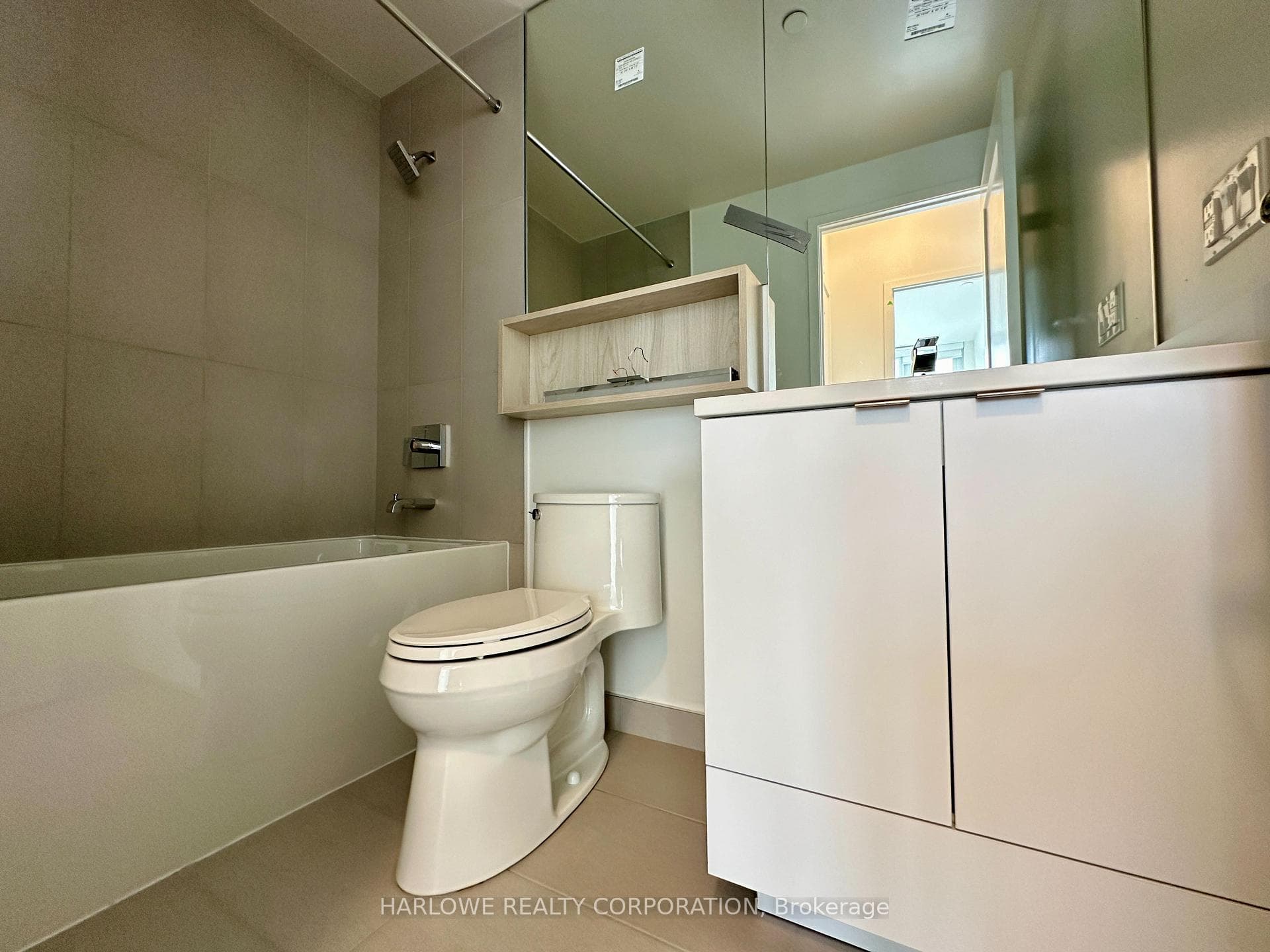 135 Lower Sherbourne Street Unit PH3019 photo 5