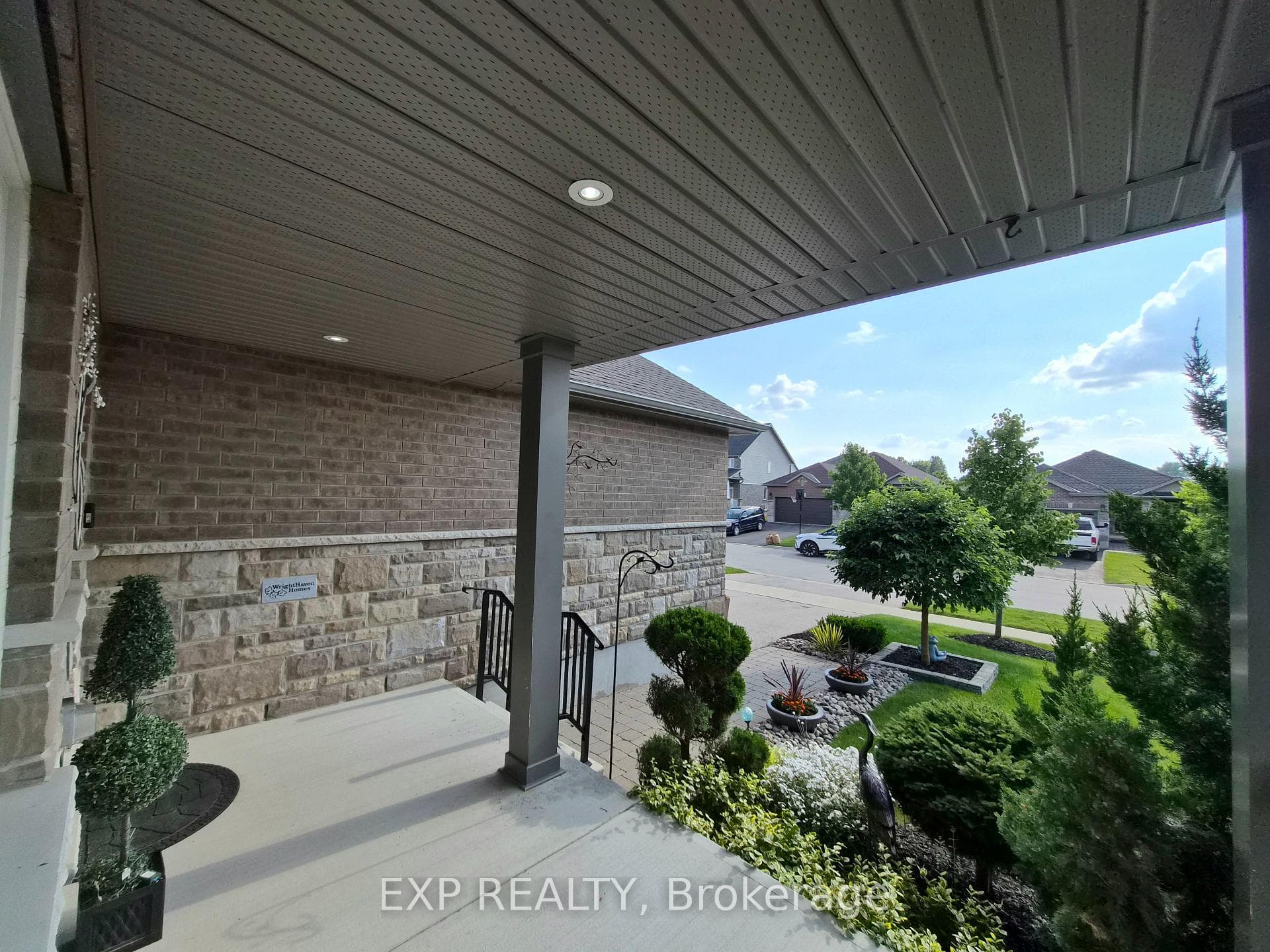 130 Bridge Crescent photo 33