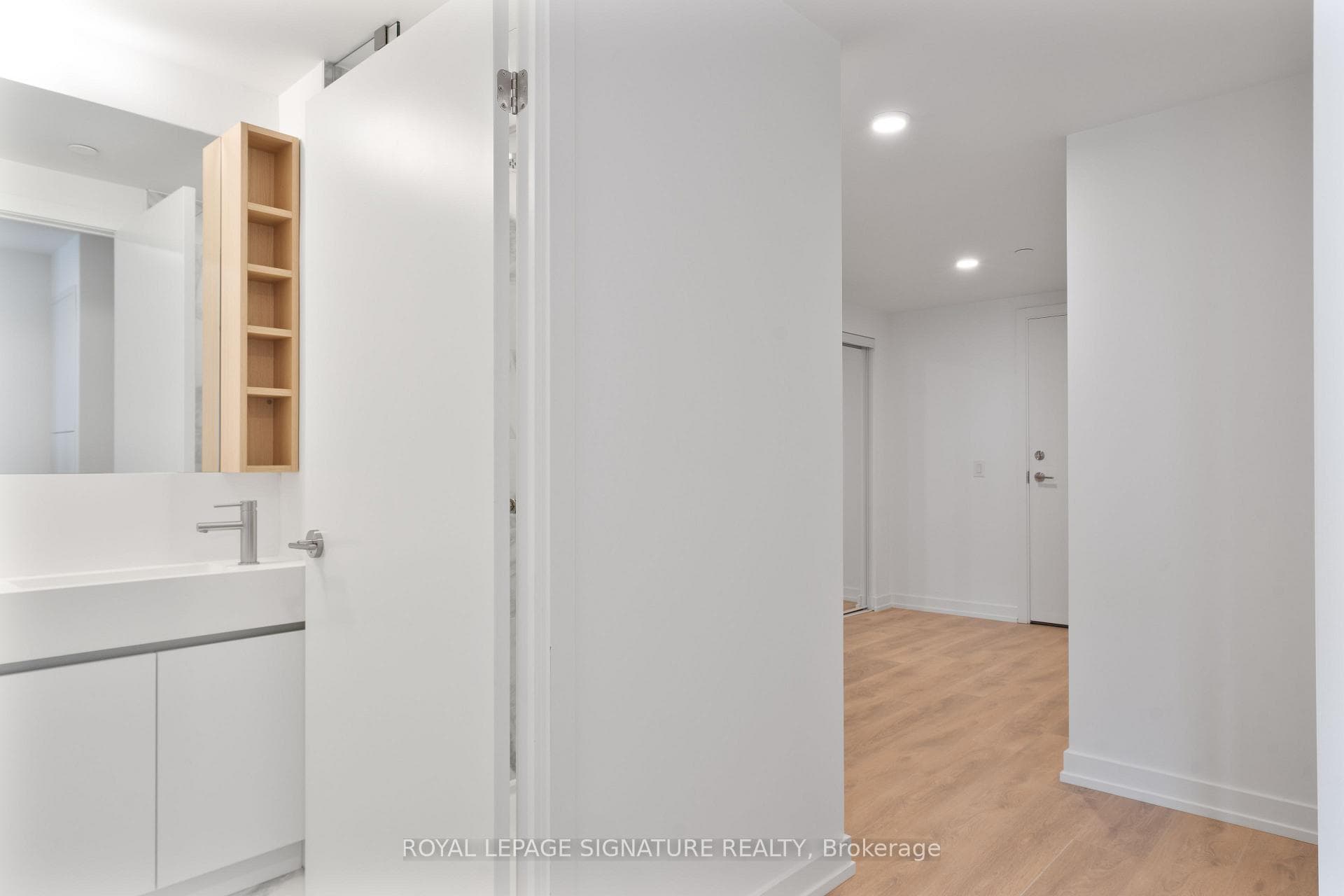 1100 Sheppard Avenue Unit 801 photo 16