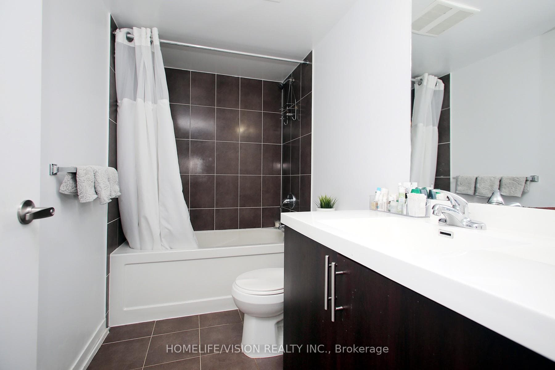1420 Dupont Street Unit 616 photo 9