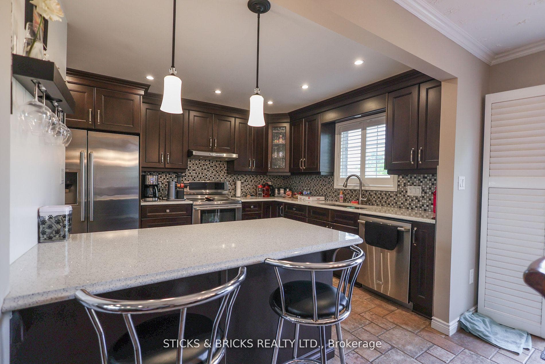 8238 Lexington Court photo 8