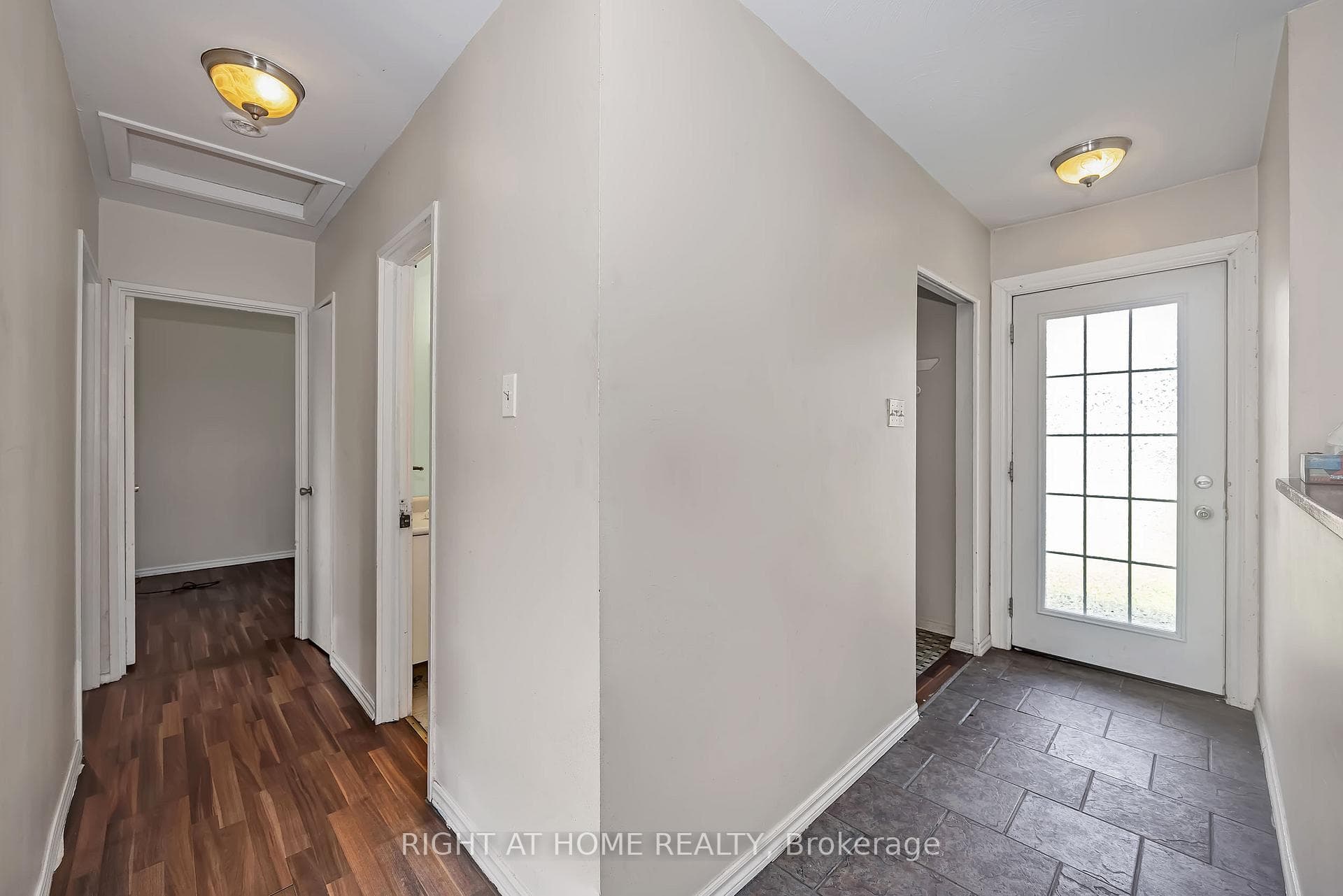 24 Largo Crescent photo 21