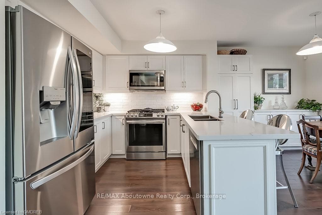286 HAMILTON Drive Unit 1 photo 14