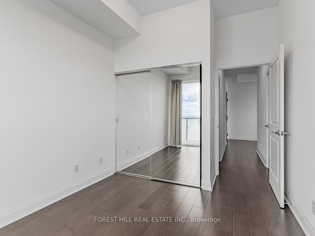 1080 Bay Street Unit 4902 photo 21