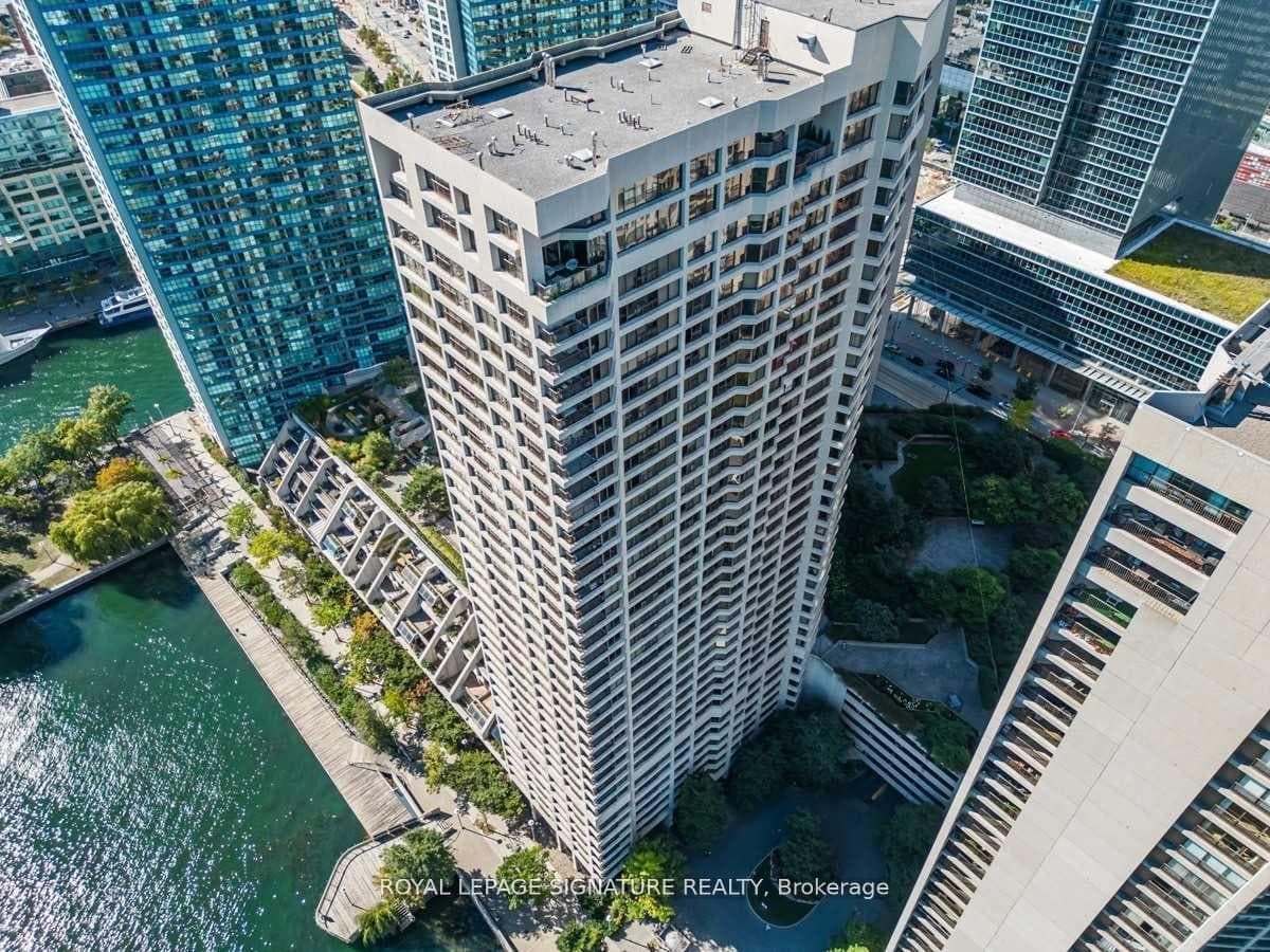 The iconic Harbourside Condos!