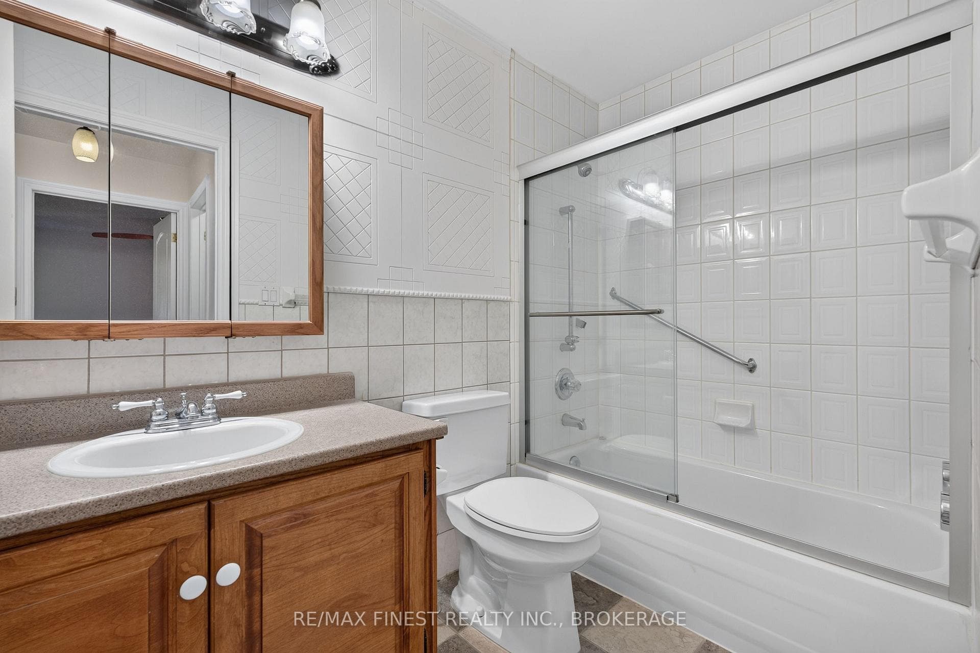 712 Millwood Drive photo 29