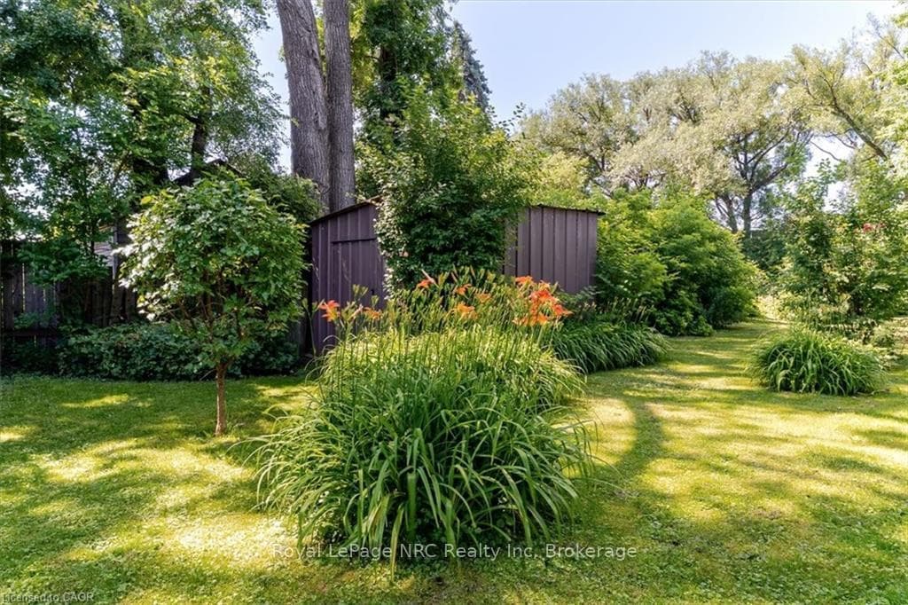 382 Beach Boulevard photo 10
