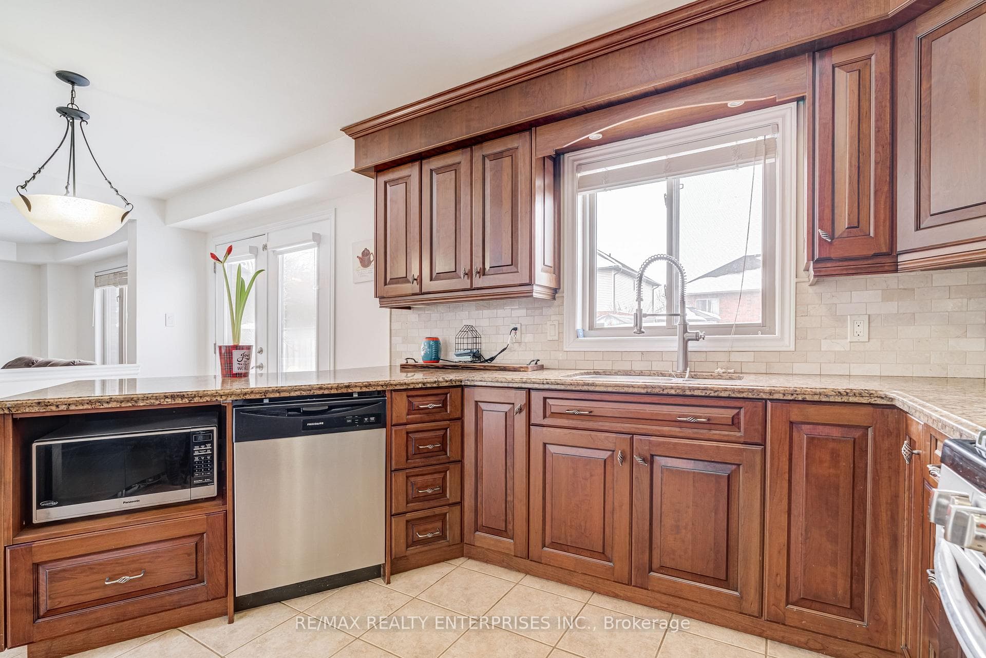 177 Southbrook Drive photo 19