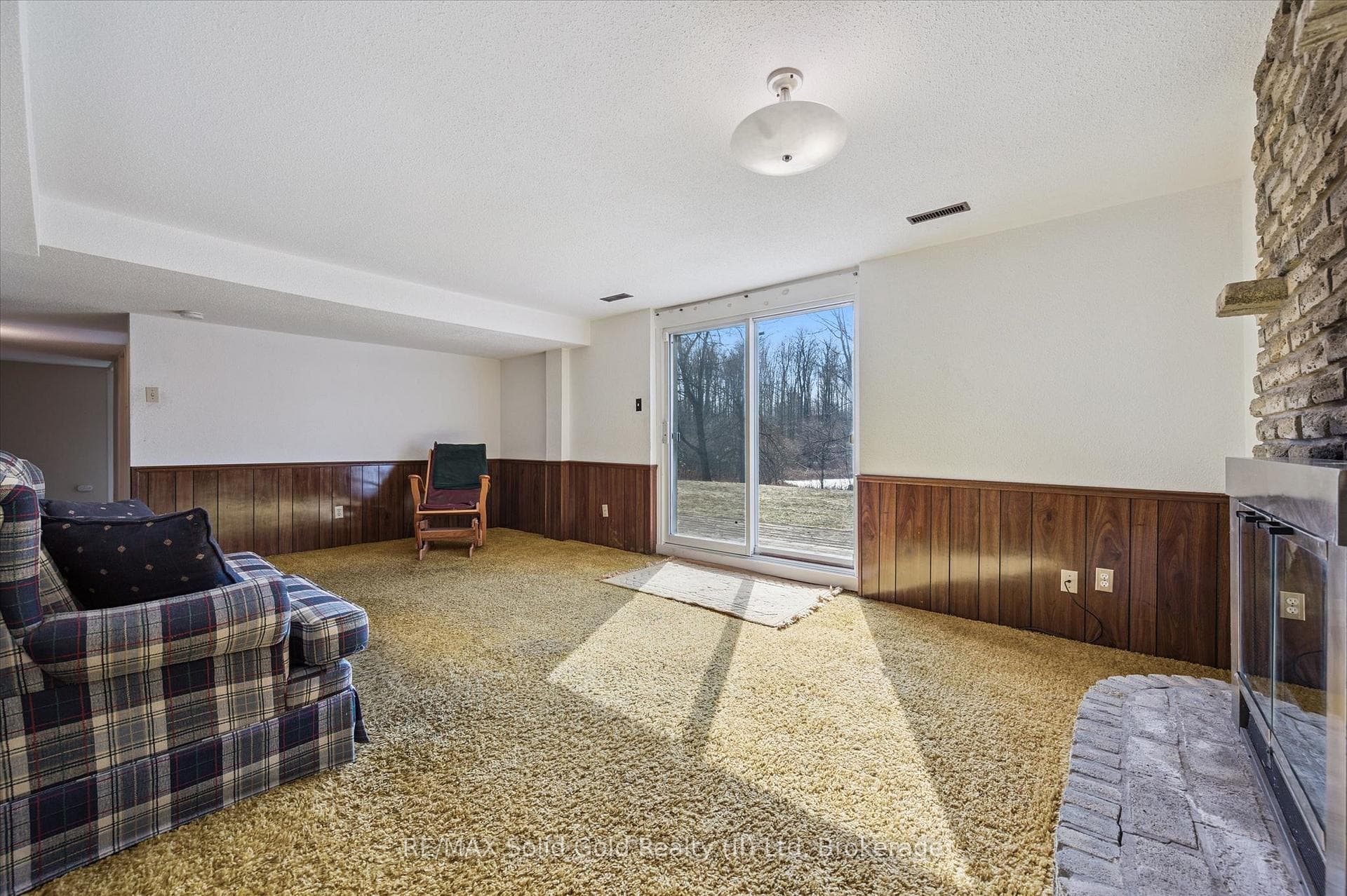 11 Blue Spruce Court photo 24