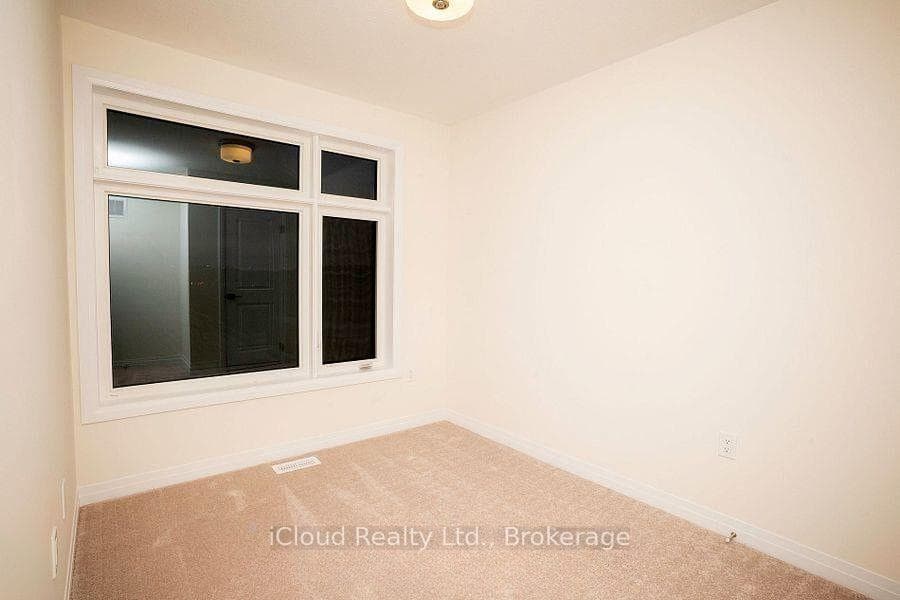 84 Fieldridge Crescent photo 14