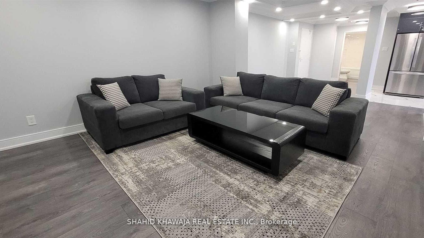3700 Kaneff Crescent Unit 1010 photo 27