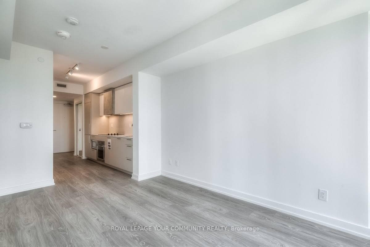 19 Western Battery Road Unit 1522 photo 5