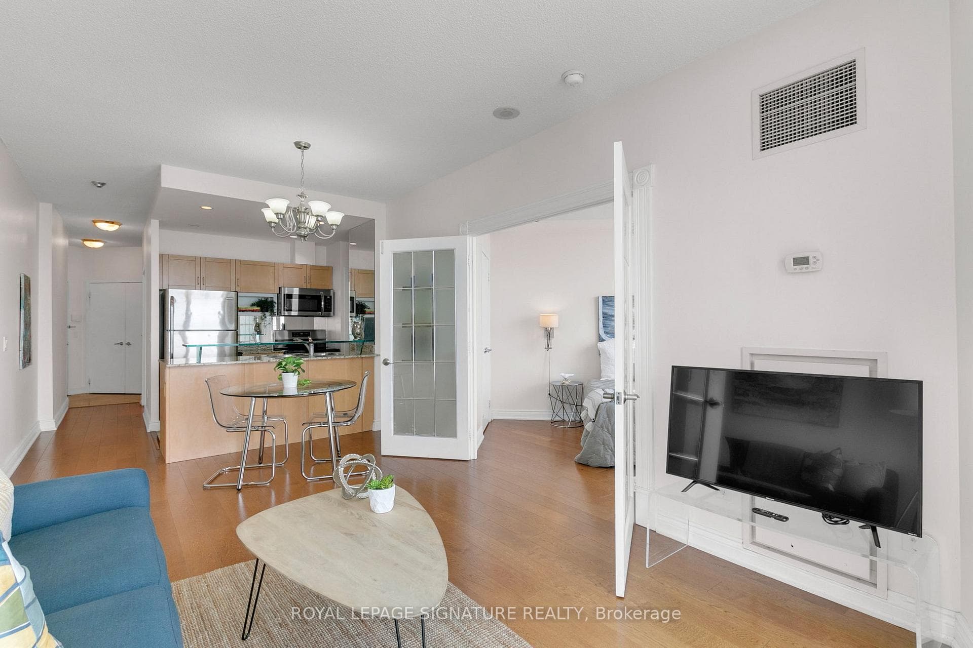 208 Queens Quay Unit 3107 photo 5