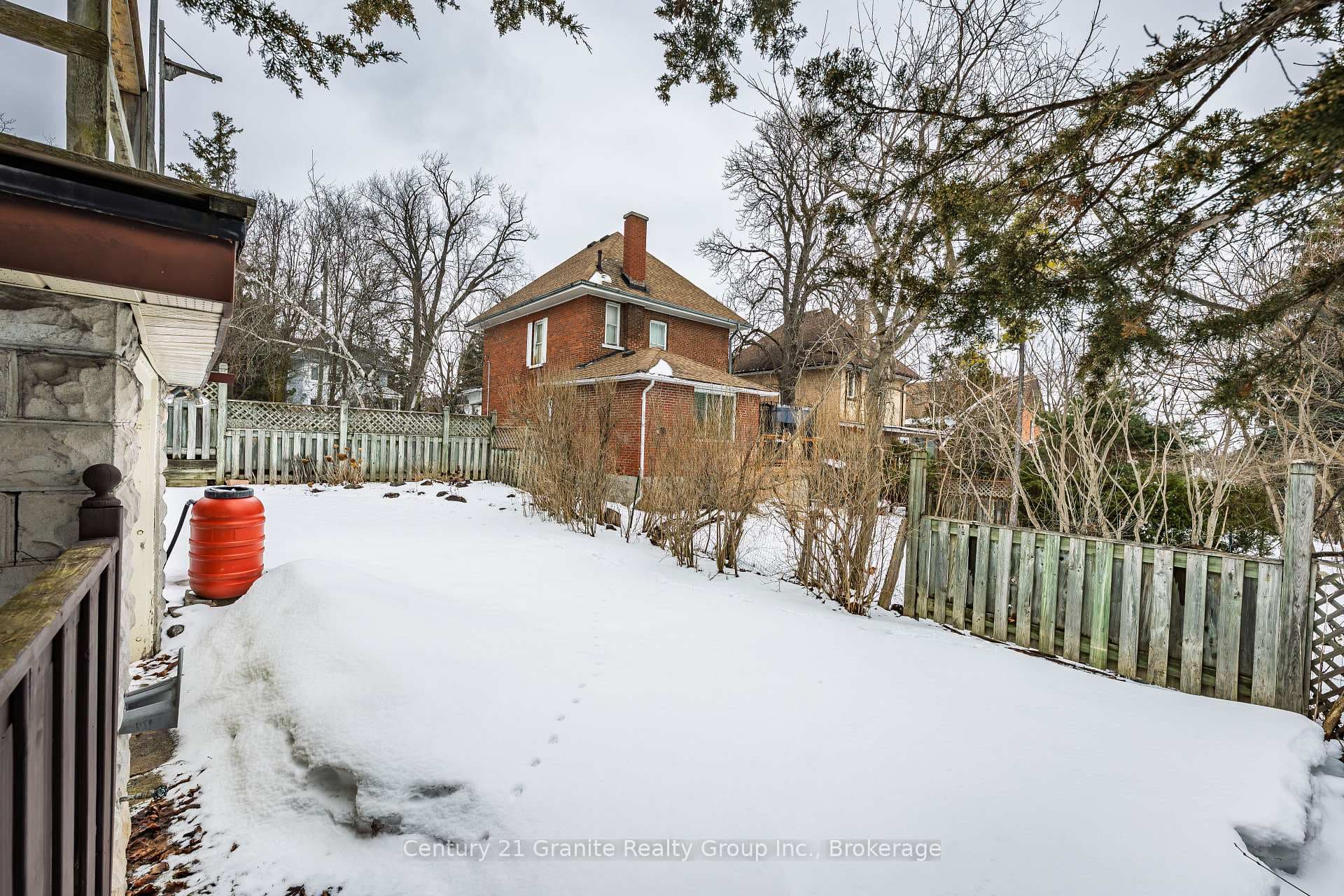 84 Cambridge Street photo 44