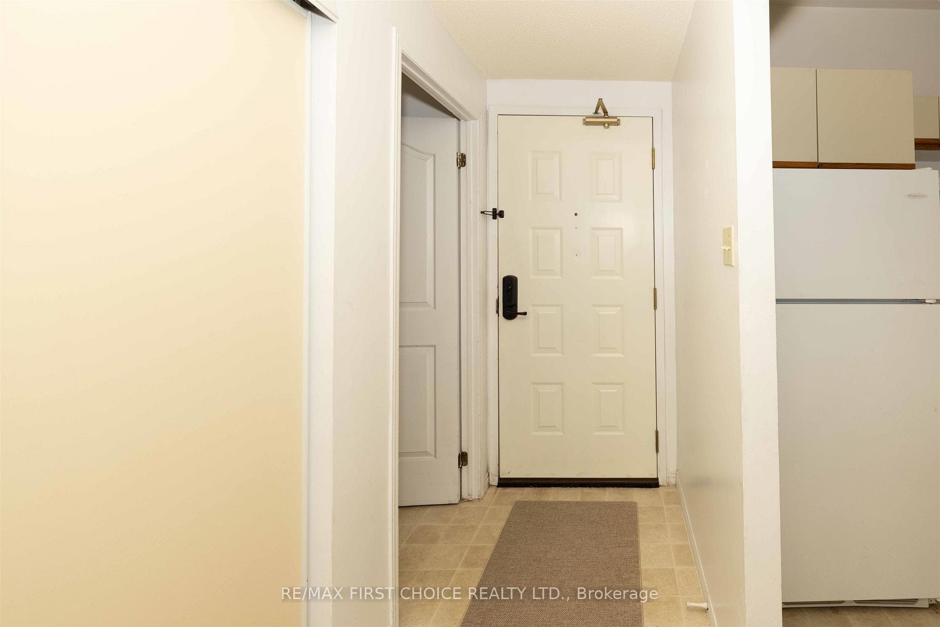 590 Beverly Street Unit 802 photo 5