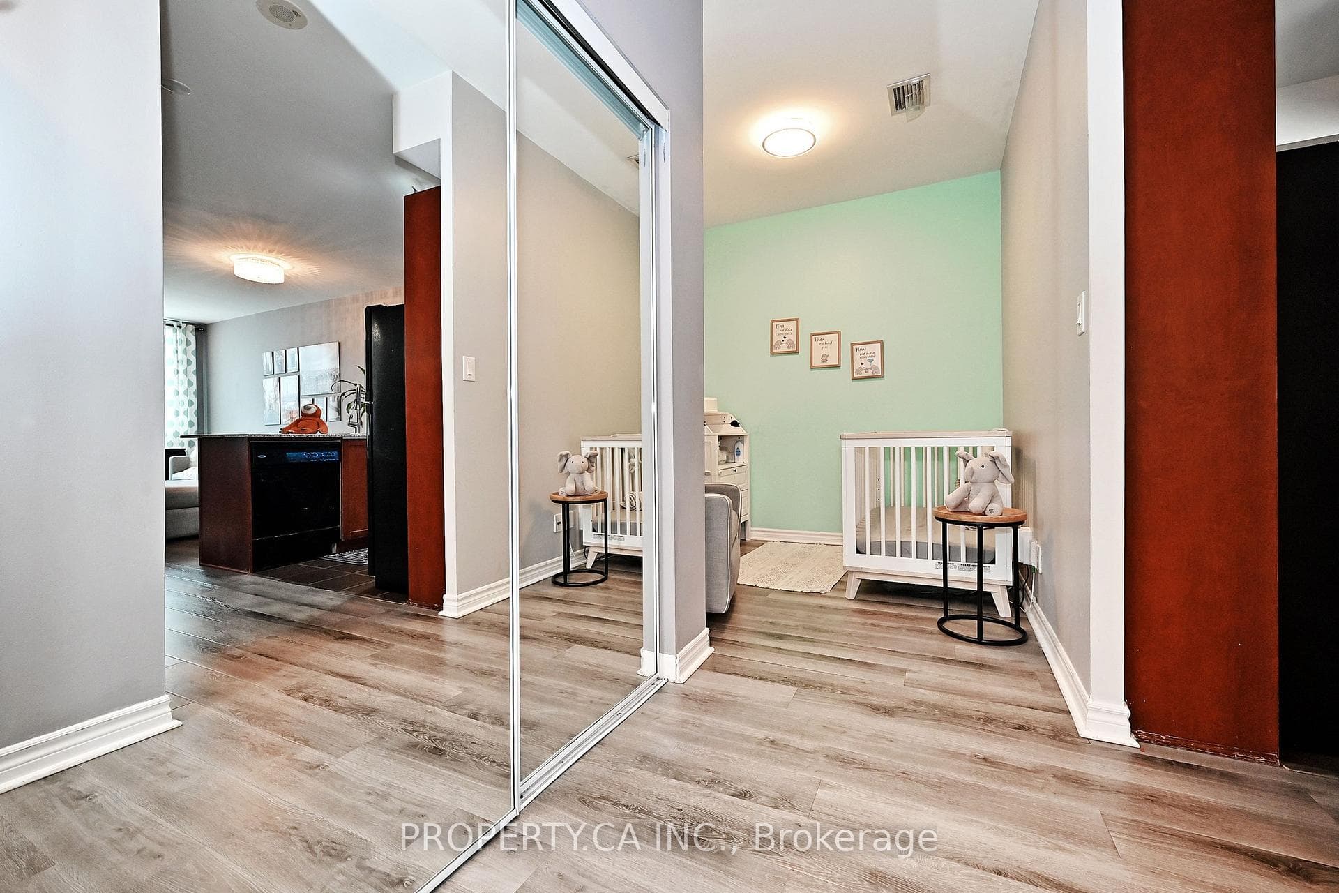 3504 Hurontario Street Unit 301 photo 2