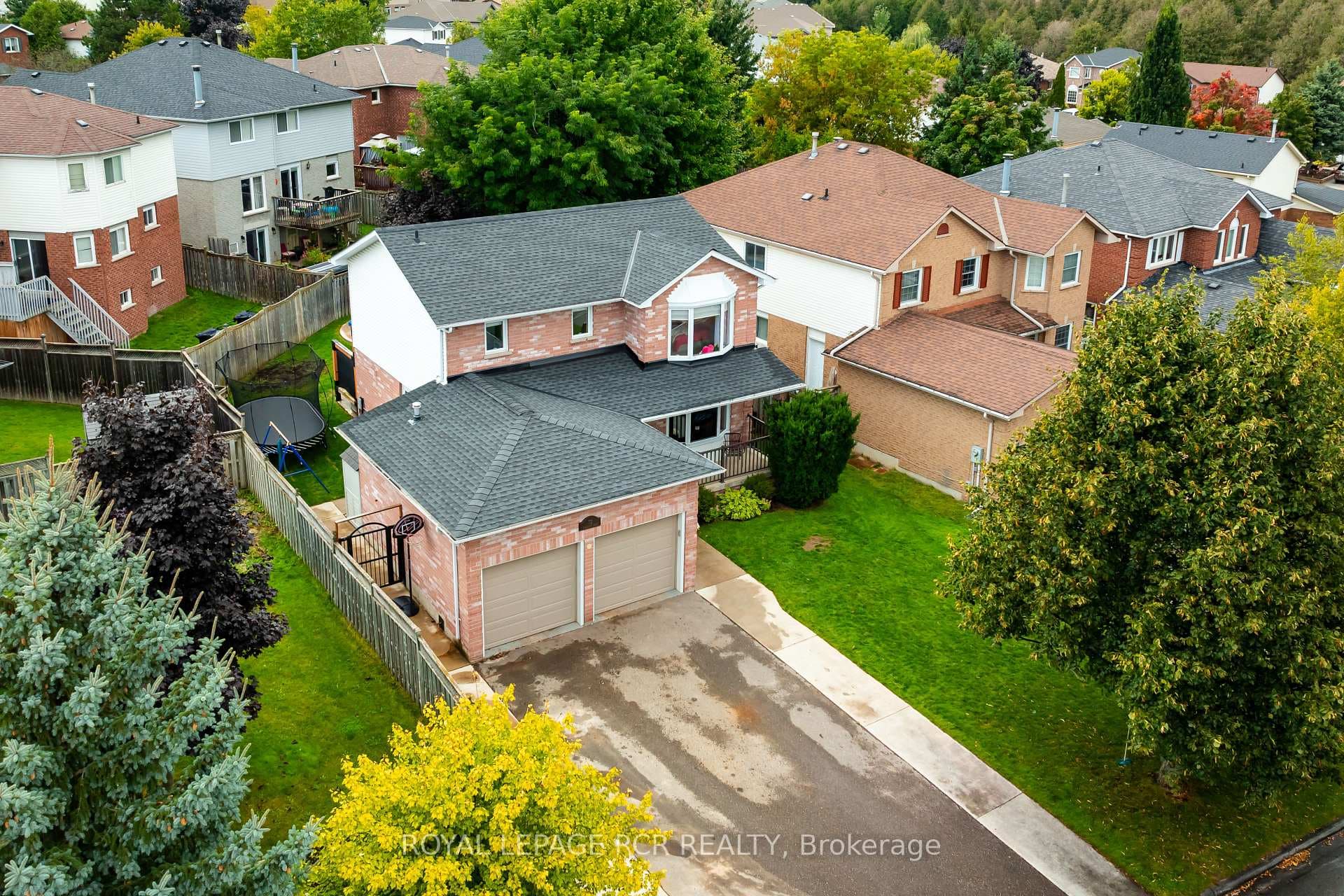 Side access to your private backyard.