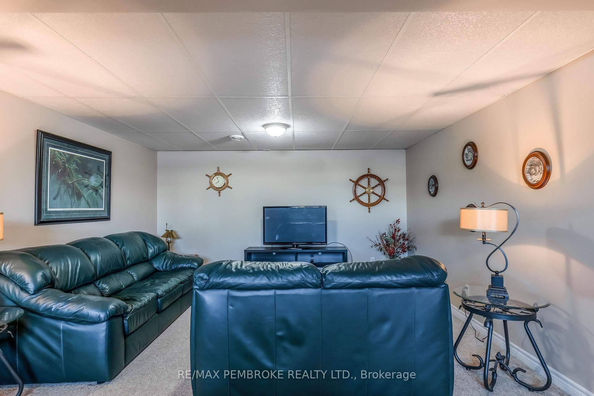 41 Oak Avenue photo 31