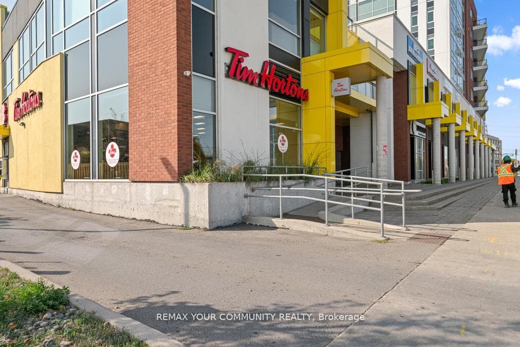 1275 Finch Avenue Unit 610 photo 3