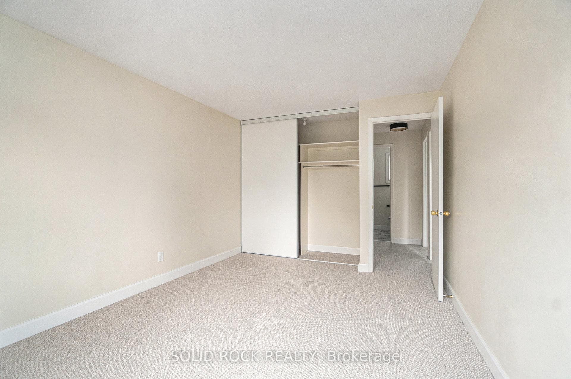 33 Thistledown Court photo 18