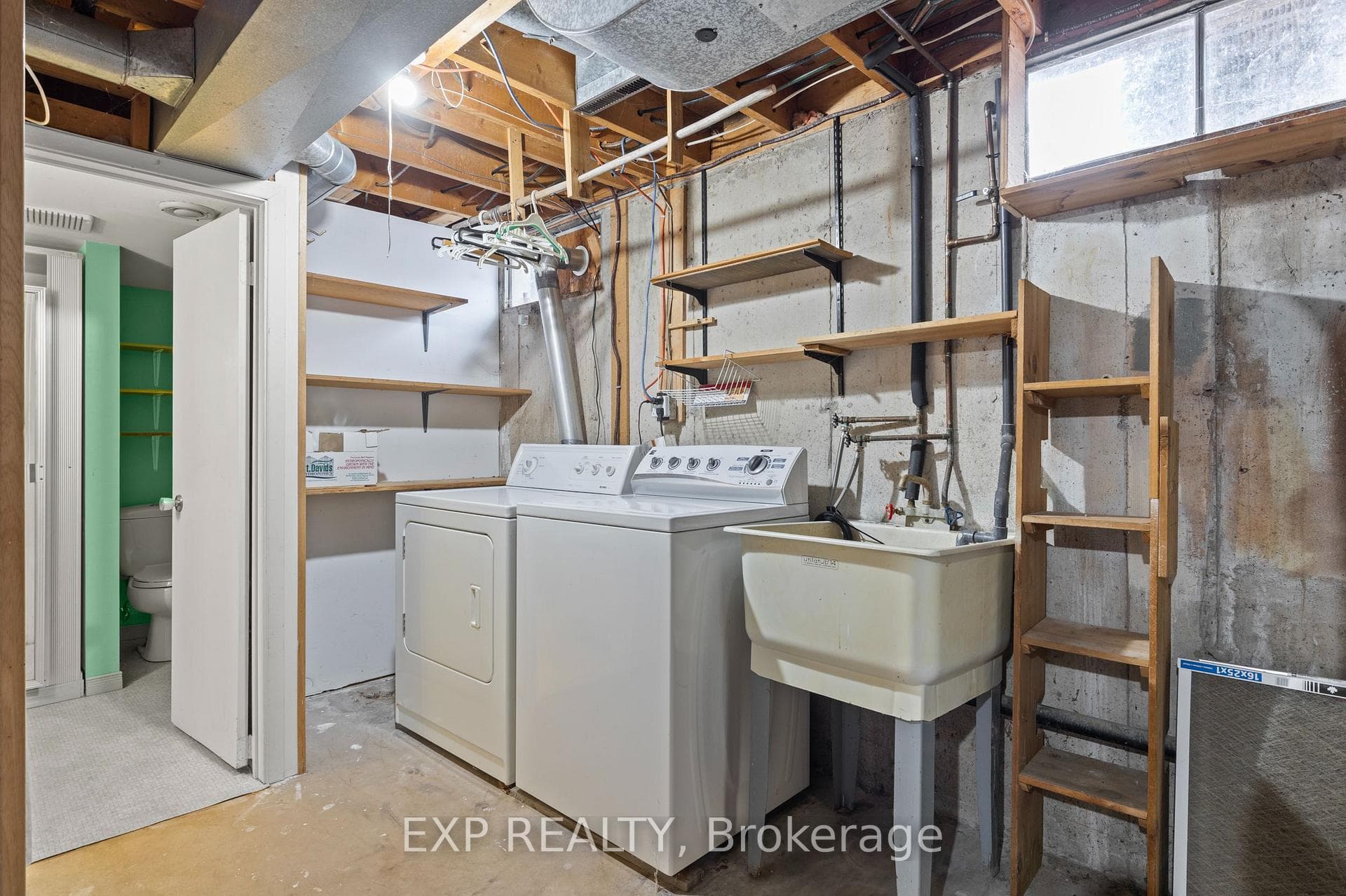 6176 Johnson Drive photo 33