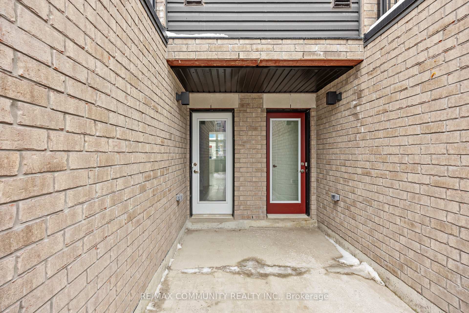 211 Monarch Avenue photo 7