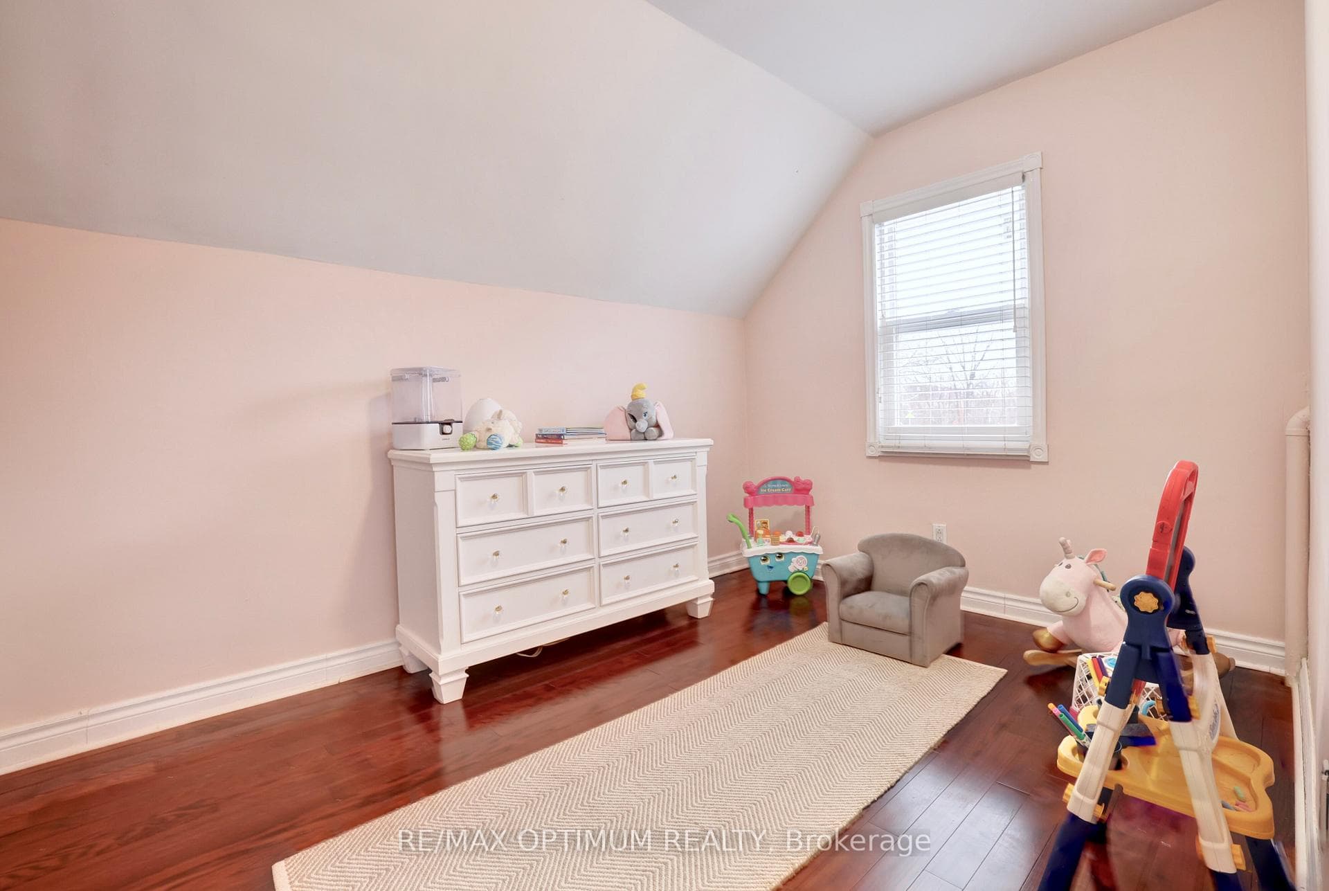 1106 Haig Boulevard photo 20