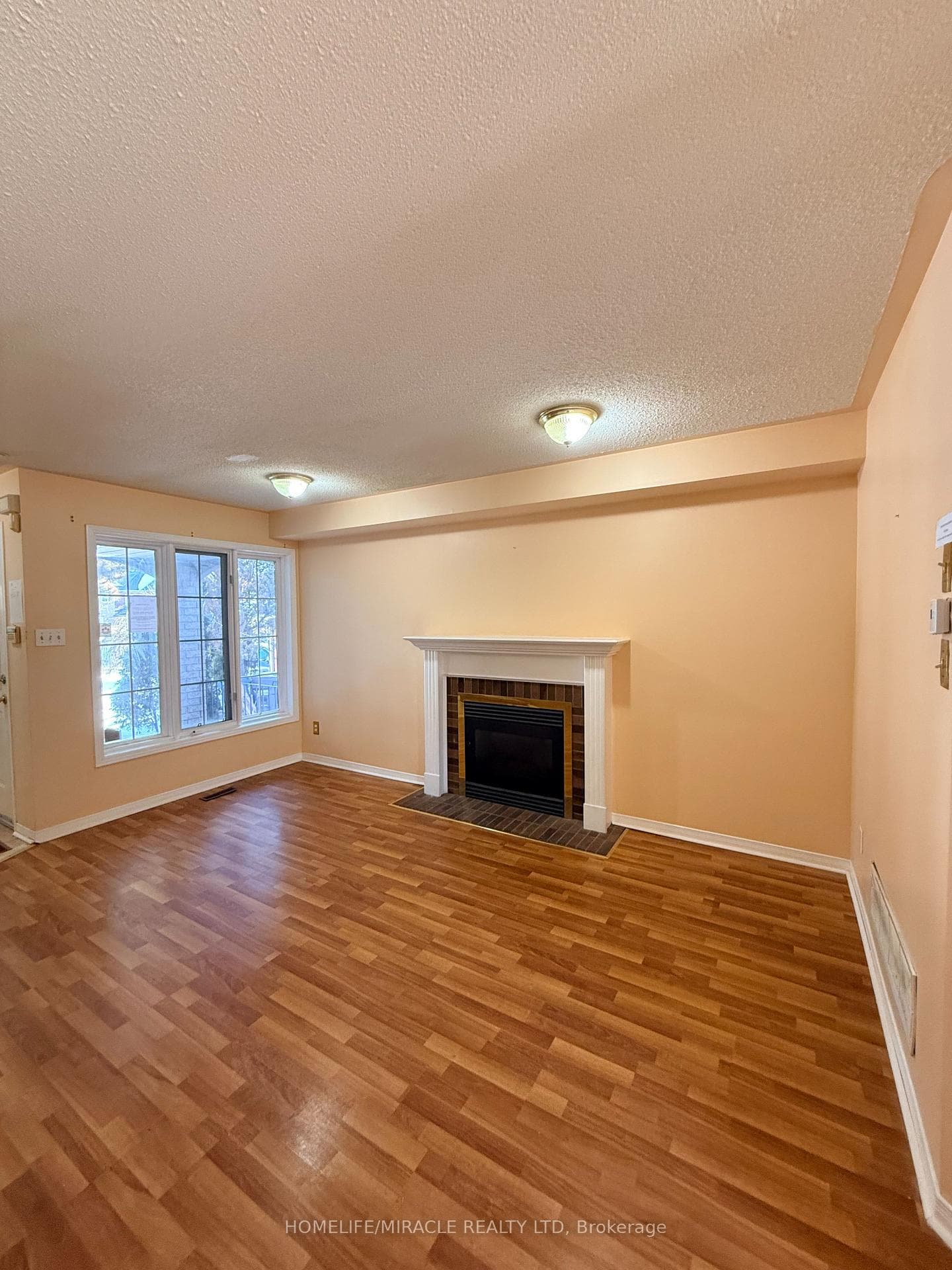 137 Pressed Brick Drive photo 6