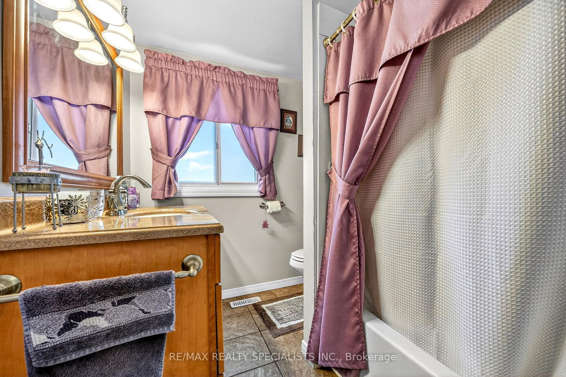 61 Moore Park Crescent photo 20