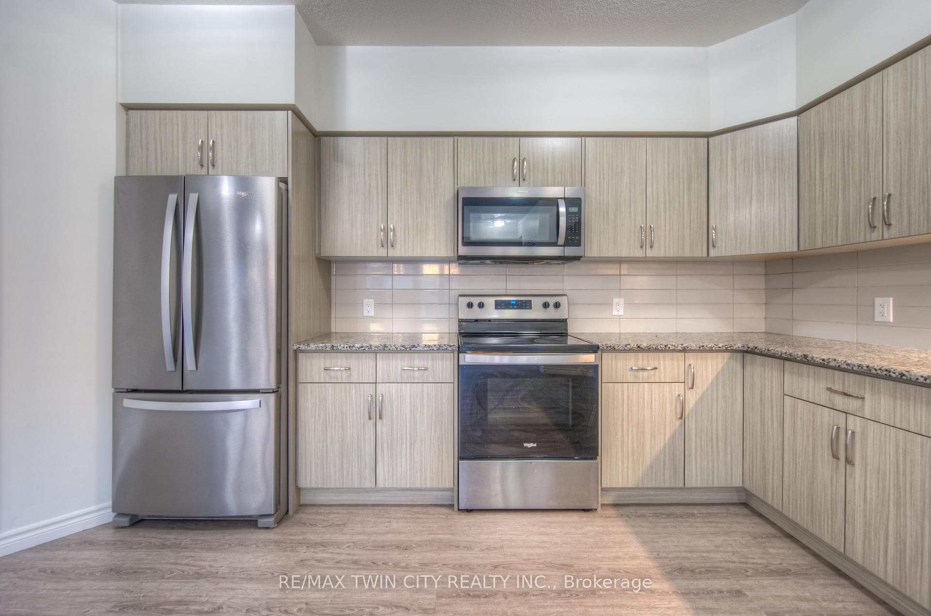 408 Guelph Avenue Unit 6 photo 15