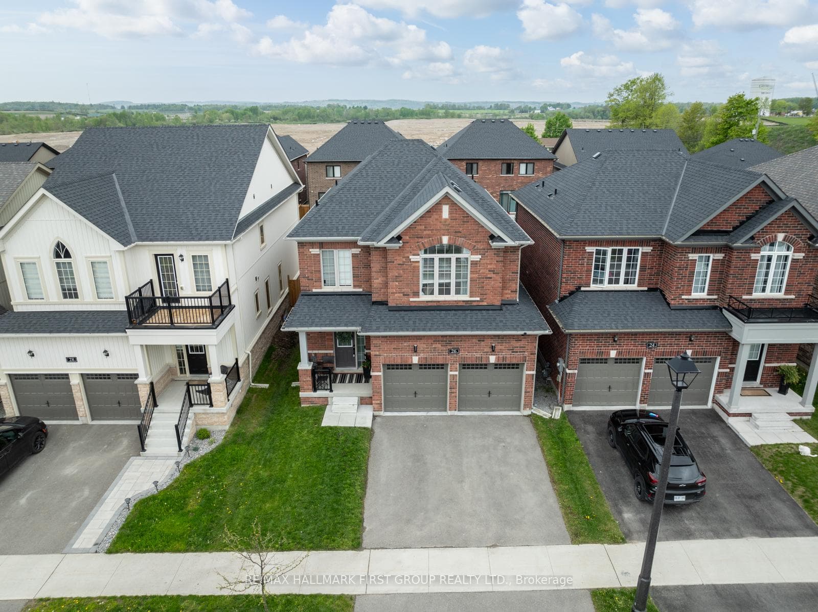 26 Fernridge Heights photo 4