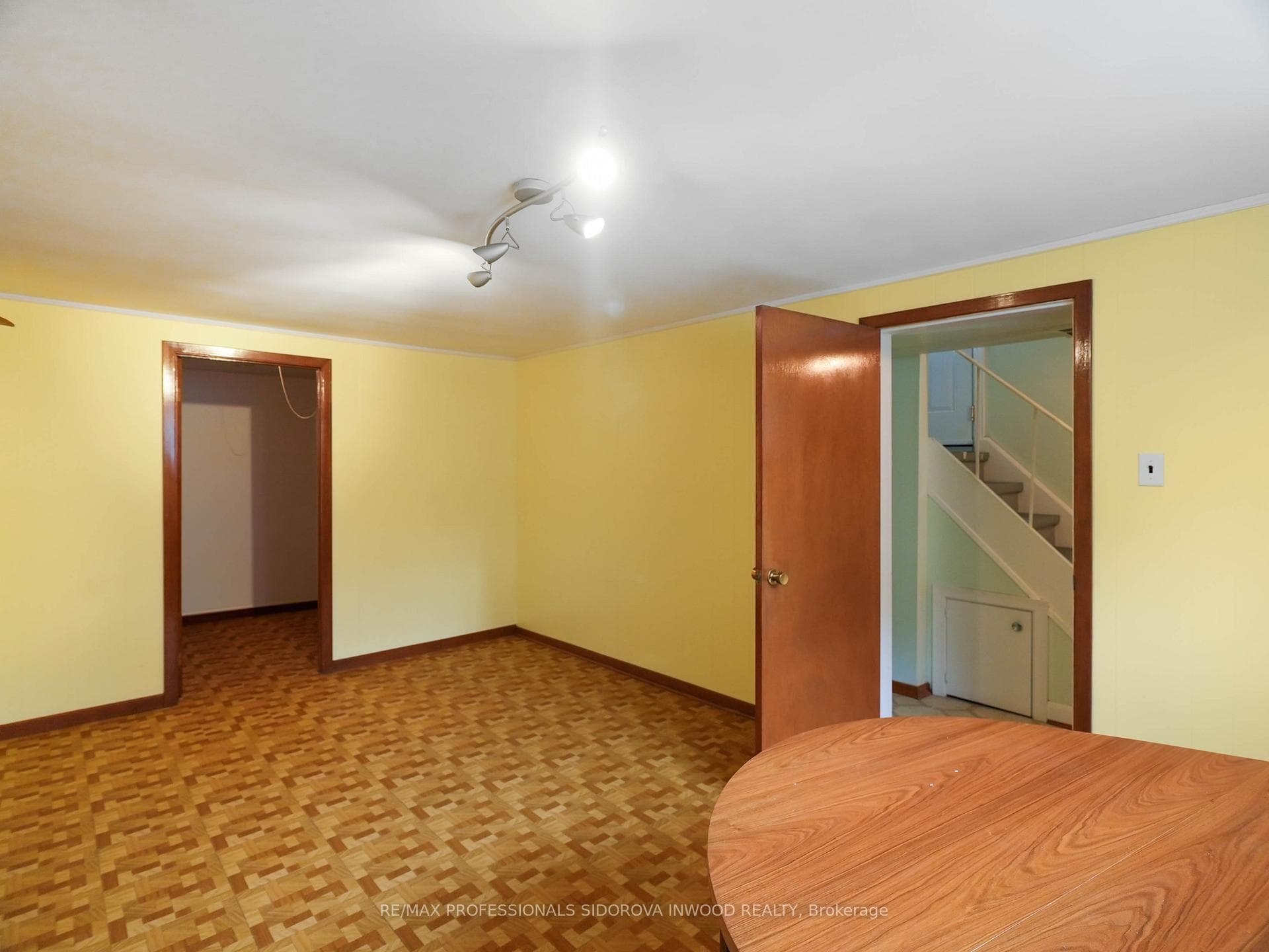 100 Beresford Avenue photo 21