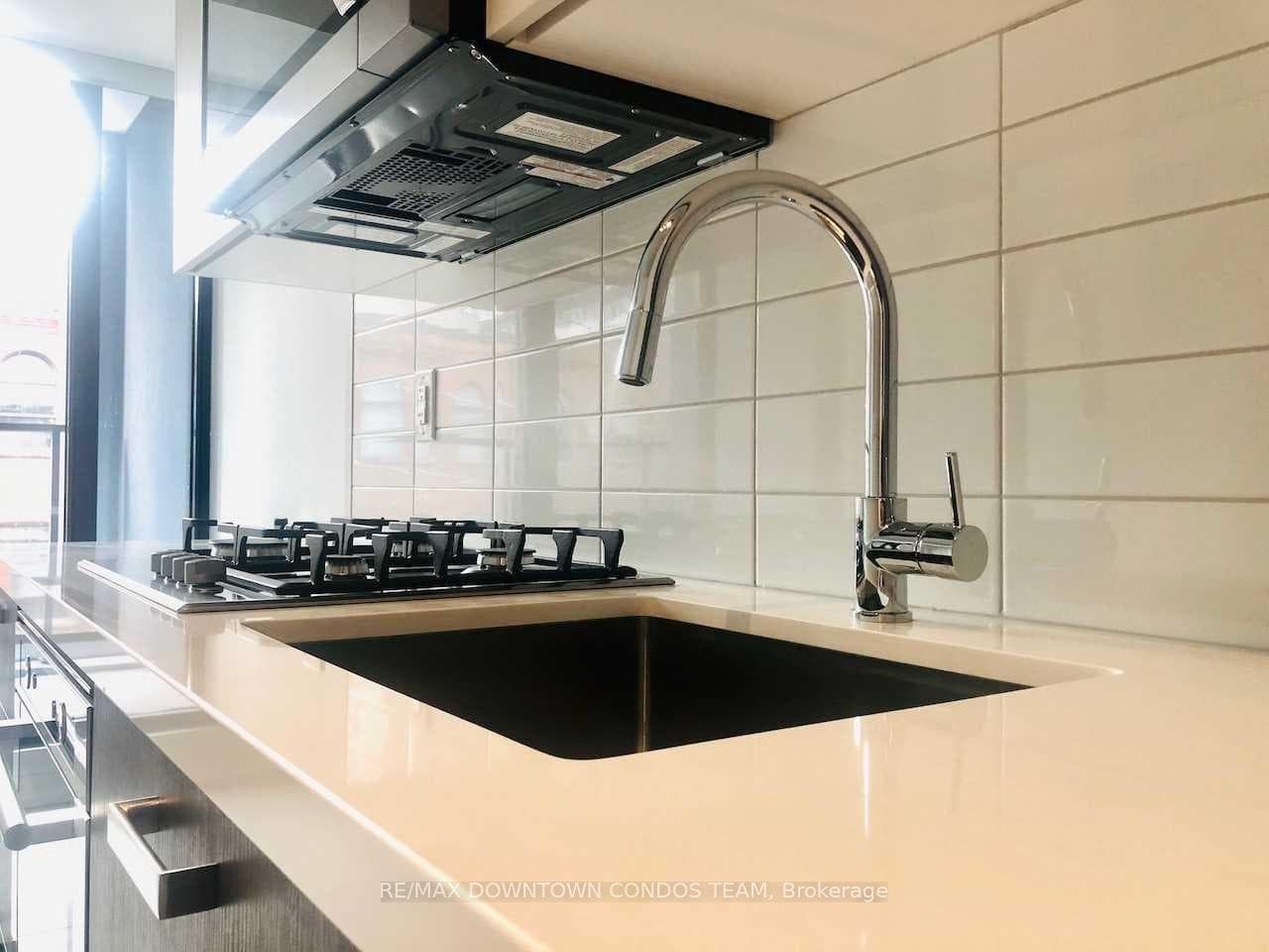 55 Ontario Street Unit 619 photo 10