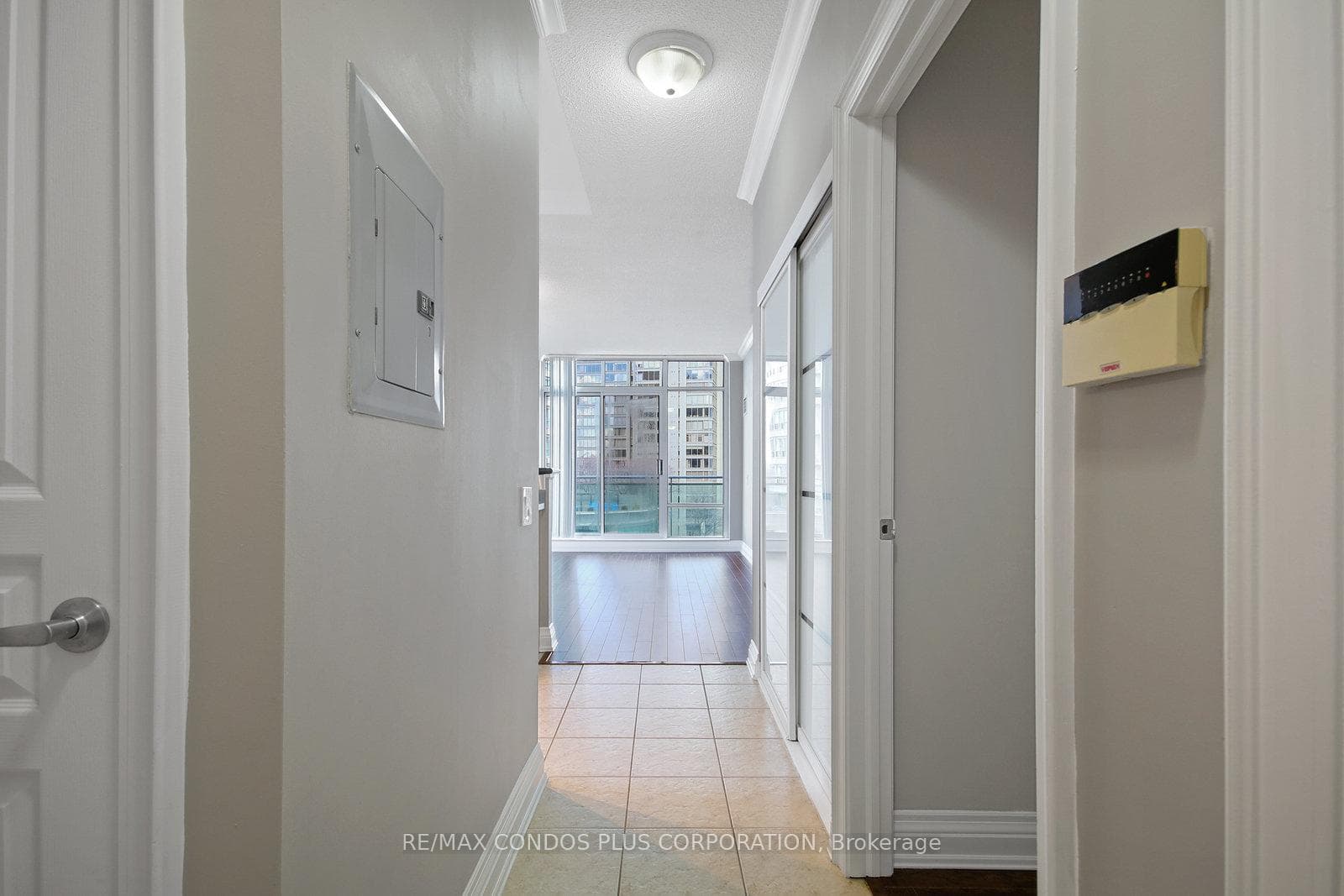 5 Marine Parade Drive Unit 617 photo 2