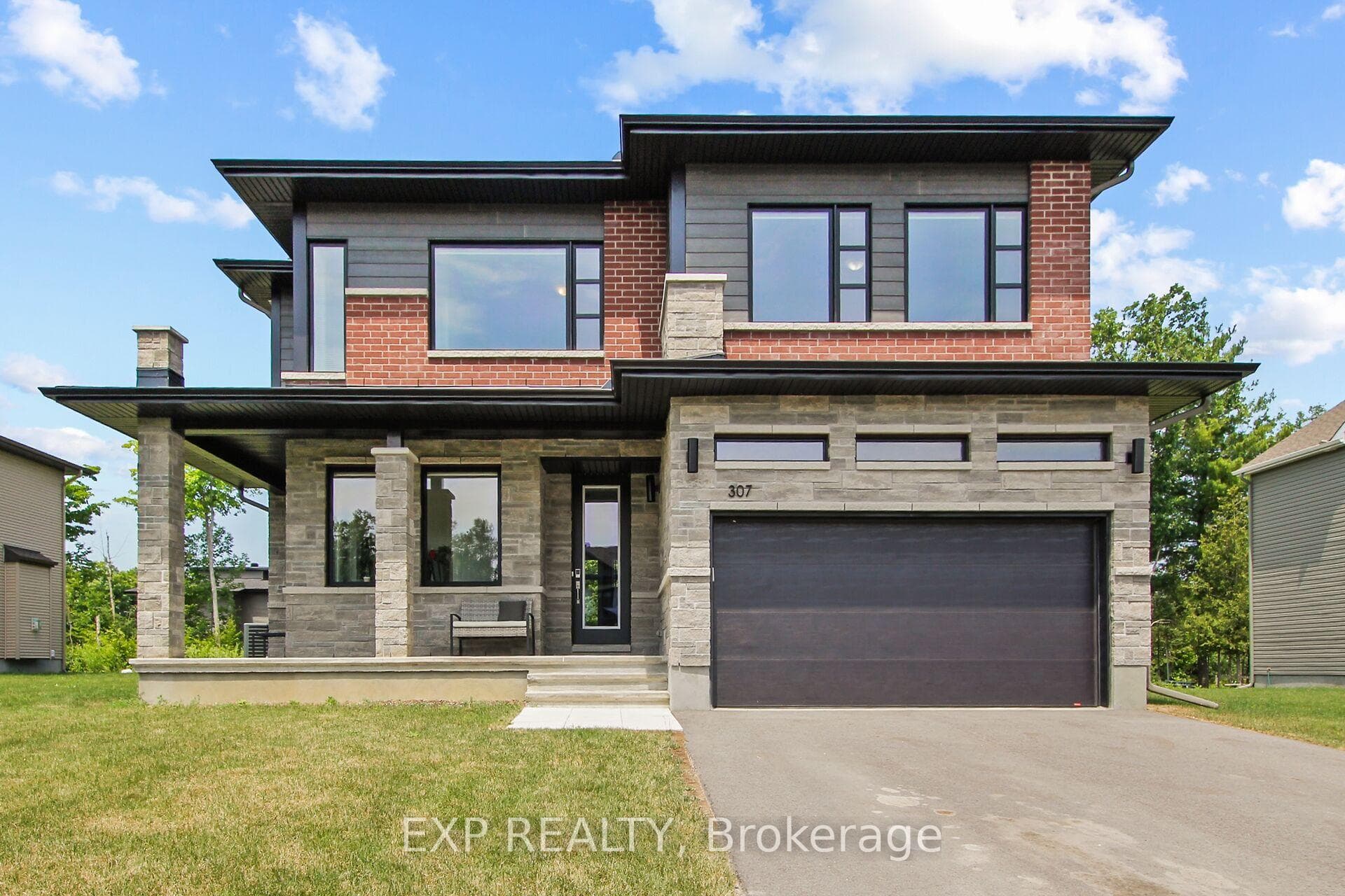 307 Antler Court photo 2