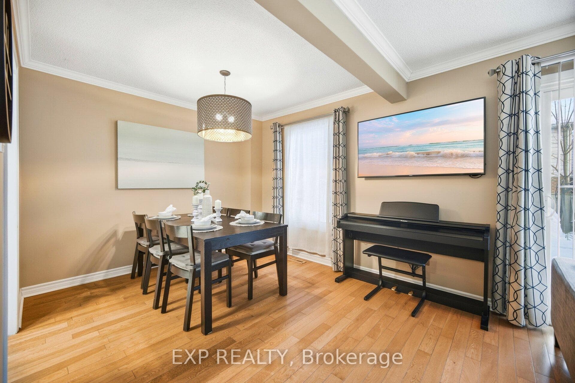 7 Ferri Crescent photo 7