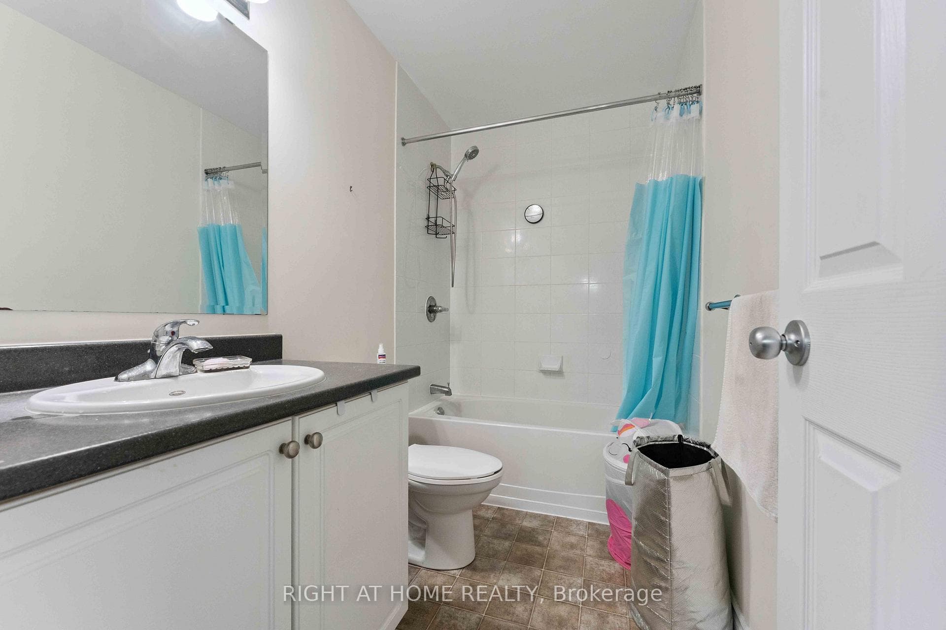 173 Garrity Crescent photo 16