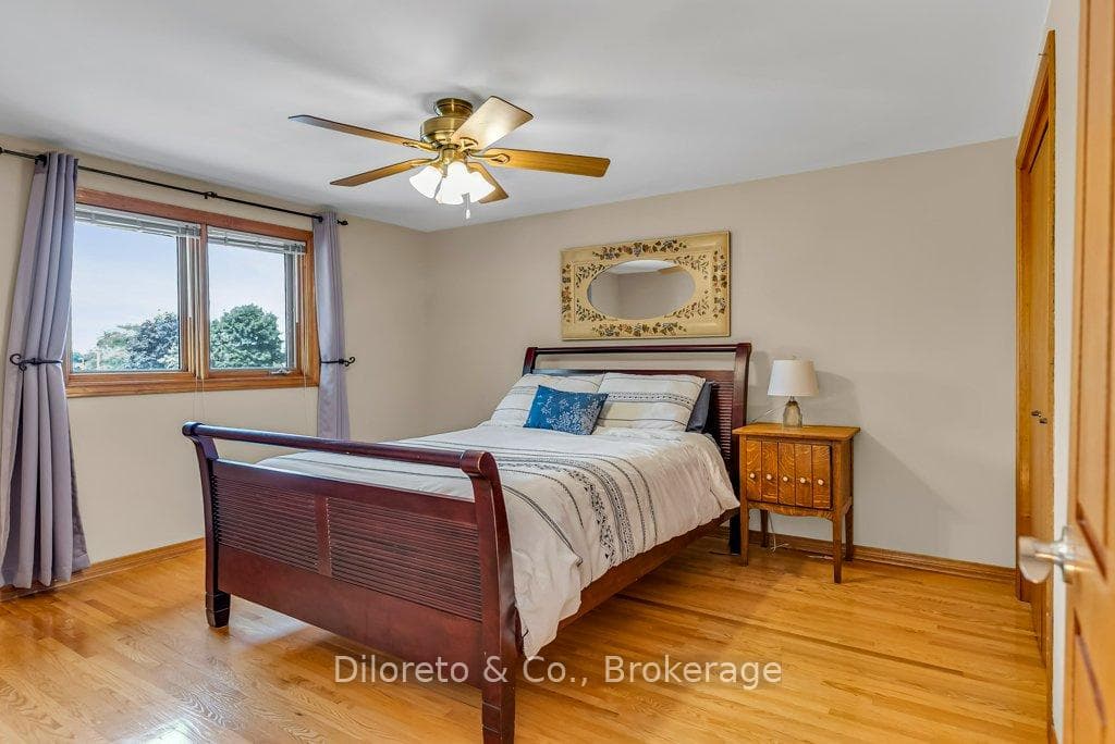 28 Foxwood Crescent photo 30