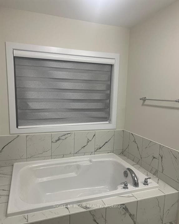 132 Lilac Circle photo 16
