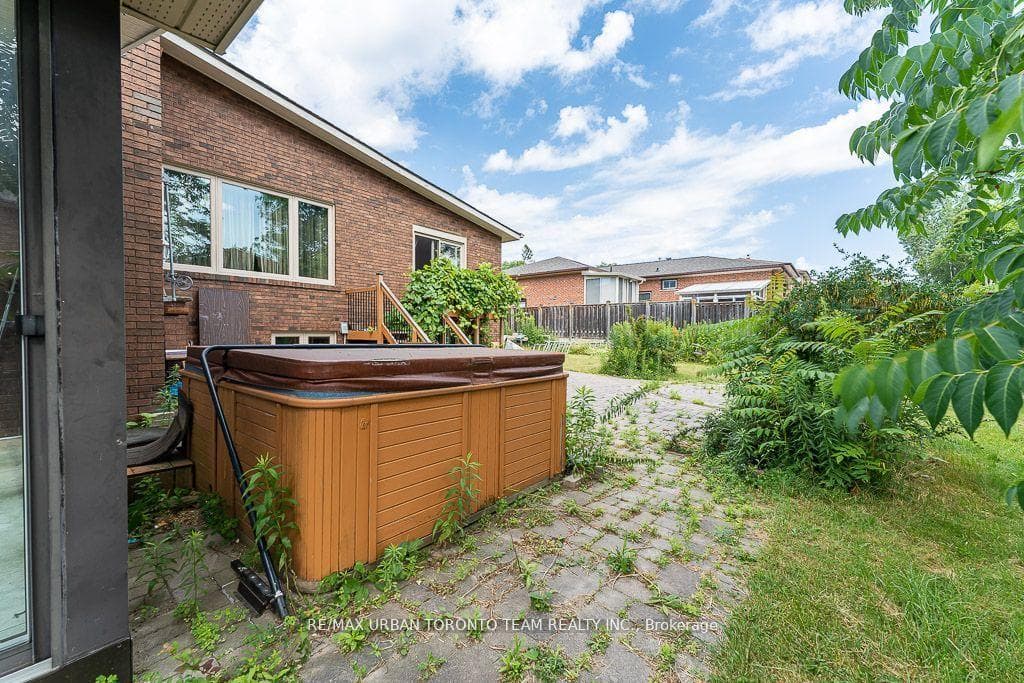 35 Brumwell Street photo 42