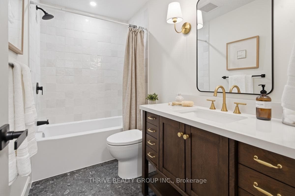 744 Barclay Road photo 30