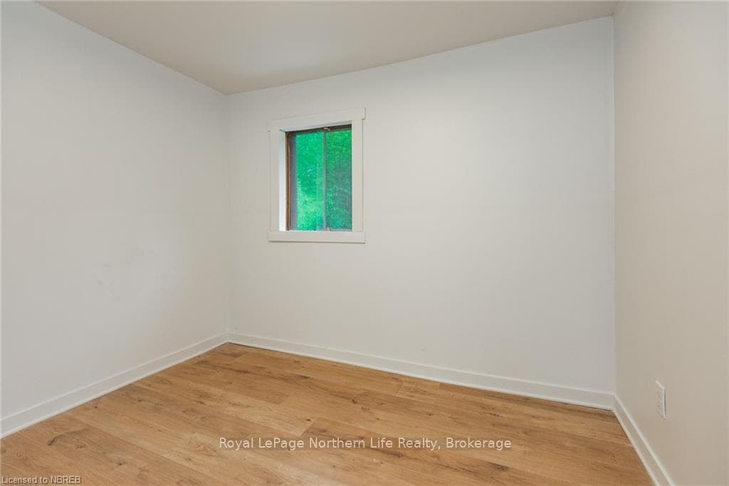 490 MAPLE Road photo 37